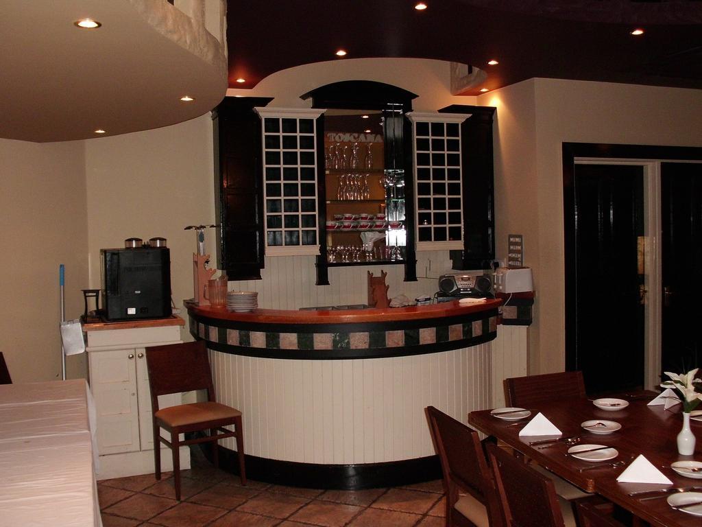 Tralee Central Hotel Esterno foto